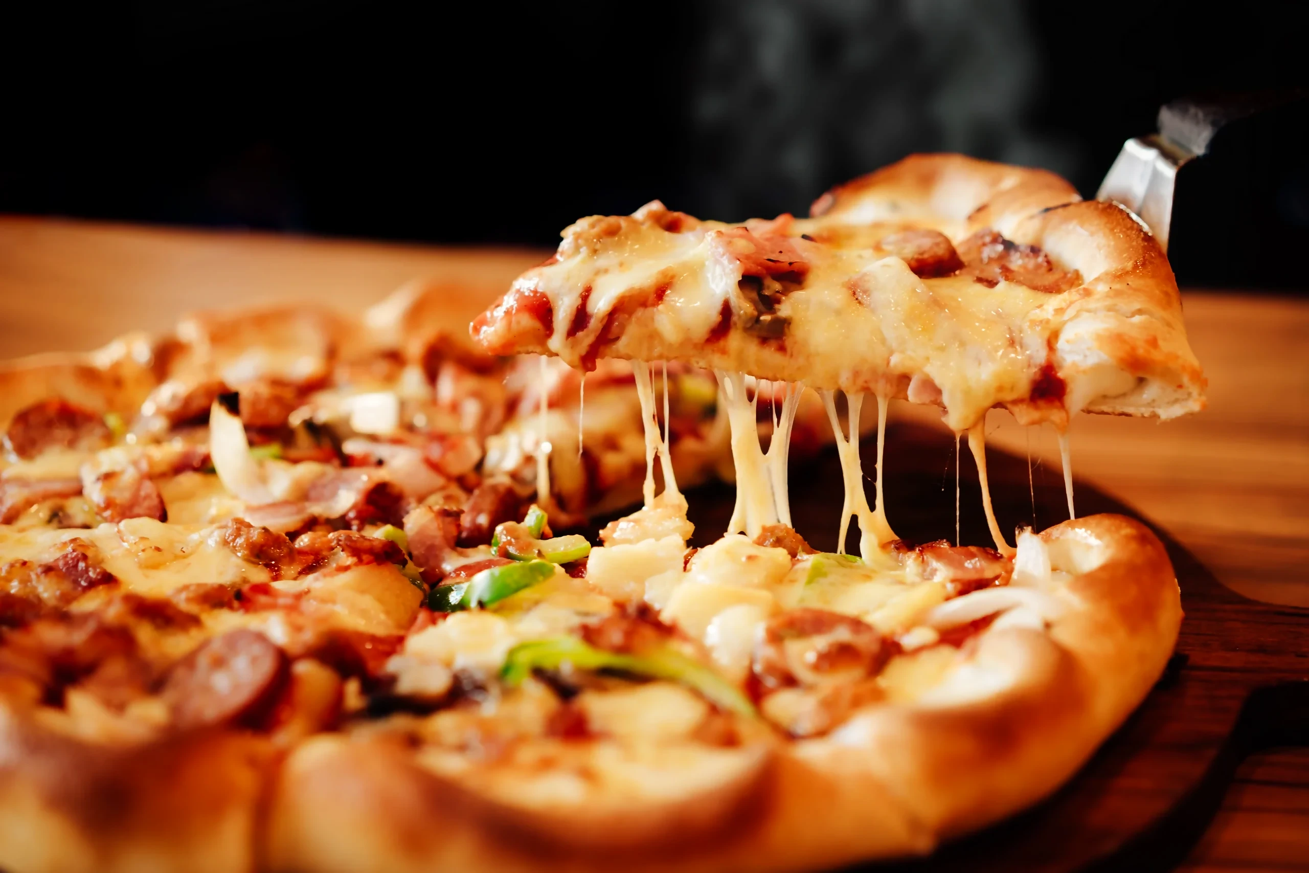 Pizza med ostefilament — fra Tjølling Grillens kjøkken